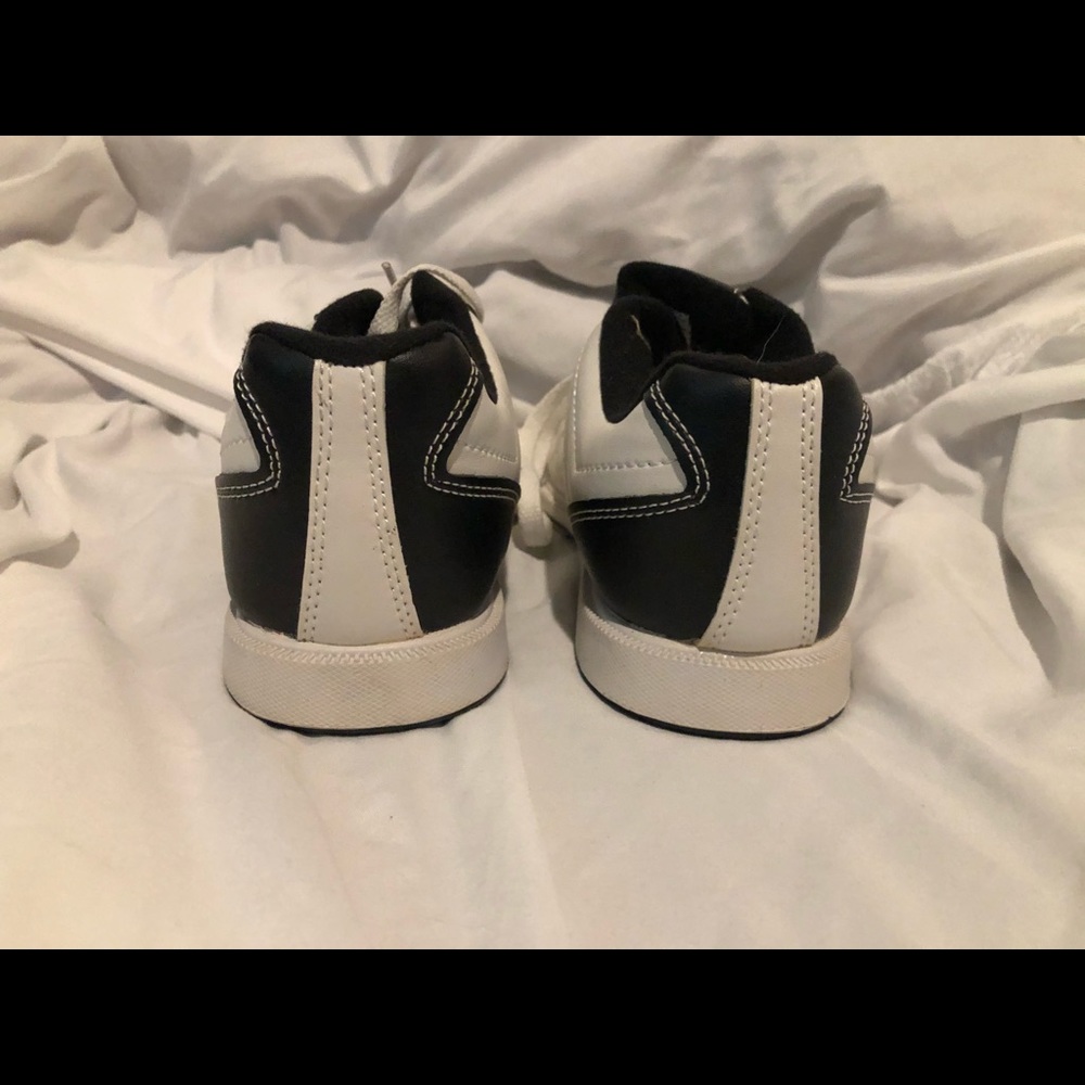 Dexter Women's White and Black Bowling Shoes - Picture 3 of 4